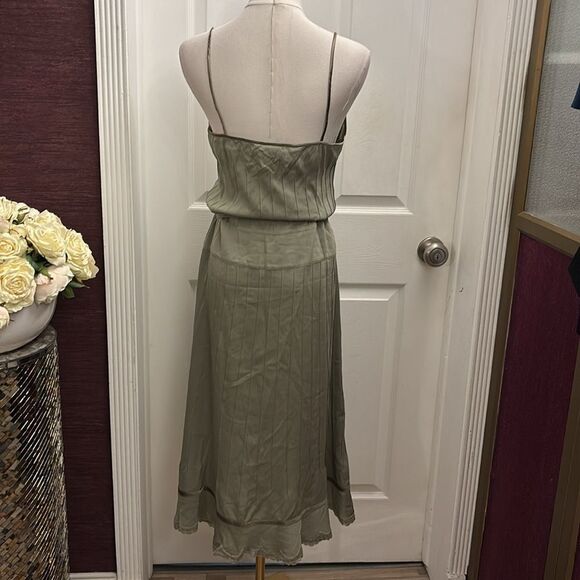 DKNY Sleek Olive Green silk Midi Dress, US6 - Picture 7 of 9